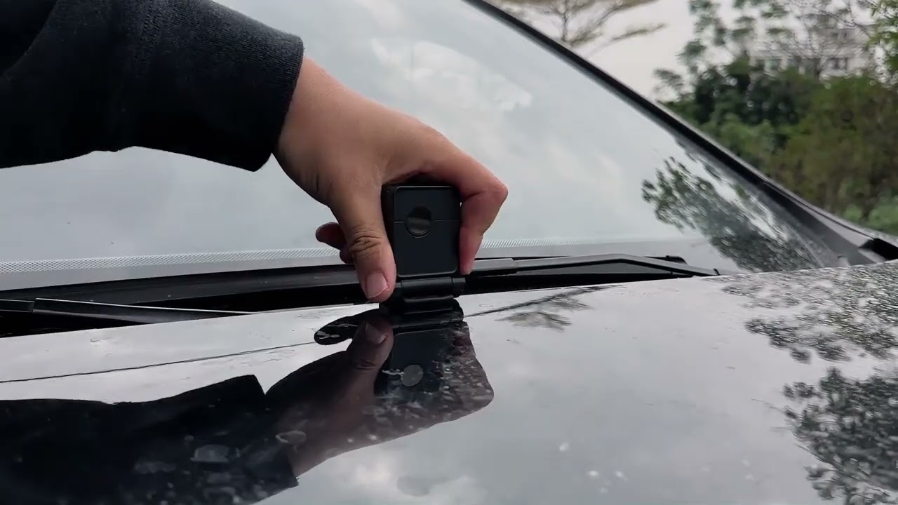 Upgrade your car in 10 minutes with the Robofinity InsightDrive...